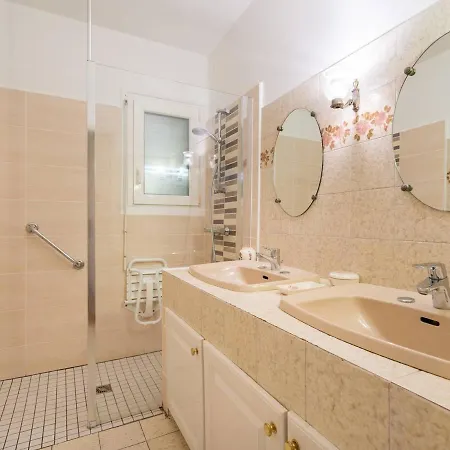Grande A - 12 Pers, Jardin 2000m², Wifi, A Proximite - Fr-1-477-19